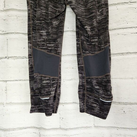 Athleta Women's Paint Bucket Relay Capri Leggings Style 138202 Size Medium - Picture 4 of 11